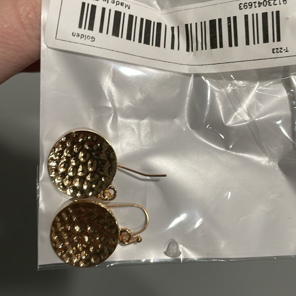 {SHEIN} Retro Simple Bump Small Disc Earrings Gold Color - Picture 2 of 2